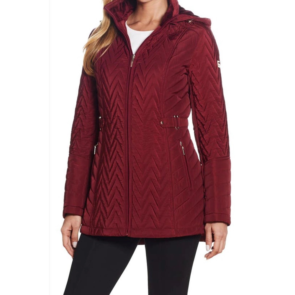 GALLERY Hooded Quilt Jacket In Merlot size‎ small